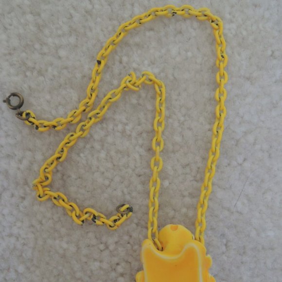 Necklace Hand Painted Yellow Frog Pendant on Yellow Chain Vtg 1960s - Jewel Box - Picture 7 of 9